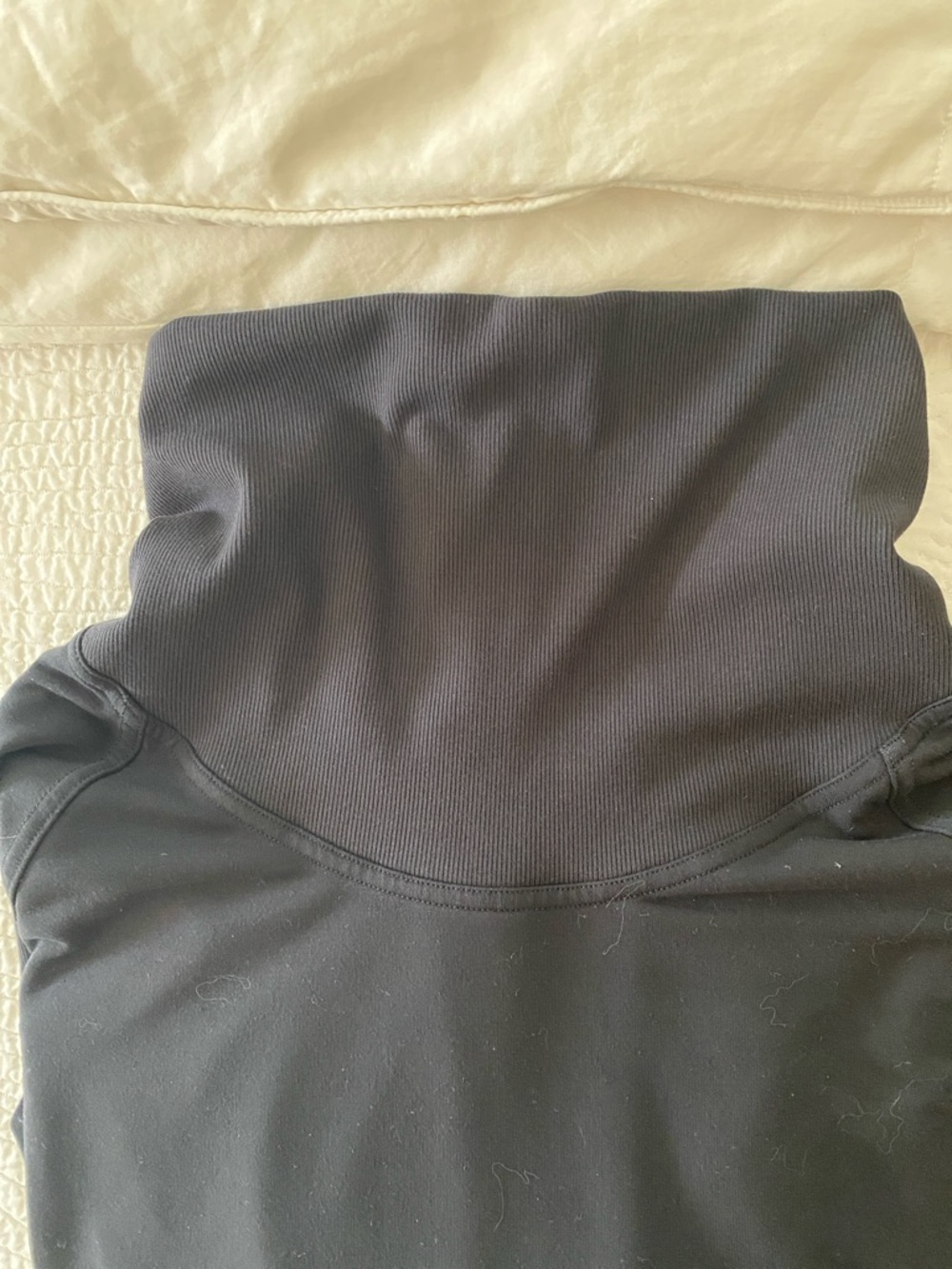 Lululemon black cowl neck top sizeM